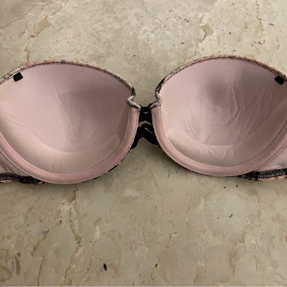 Victoria's Secret Strapless Beach Bandeau Bikini Top - Picture 6 of 6